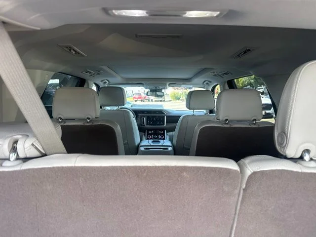 Used 2023 White GMC Denali image 33