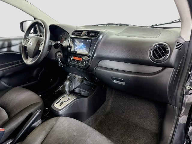 Used 2024 Graphite Gray Metallic Mitsubishi ES image 25