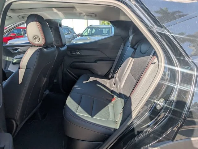 2027 Chevrolet Bolt RS - Photo 7