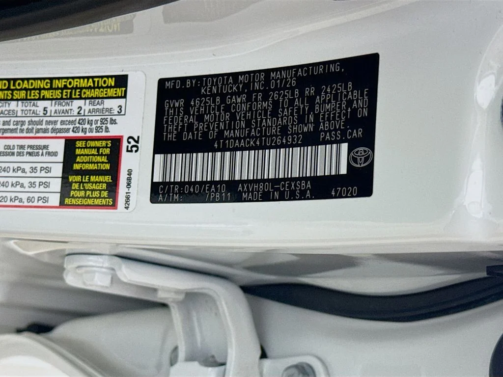 Used 2026 Ice Cap Toyota SE image 29