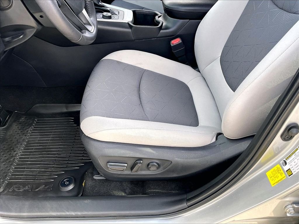Used 2023 Silver Sky Metallic Toyota XLE image 35