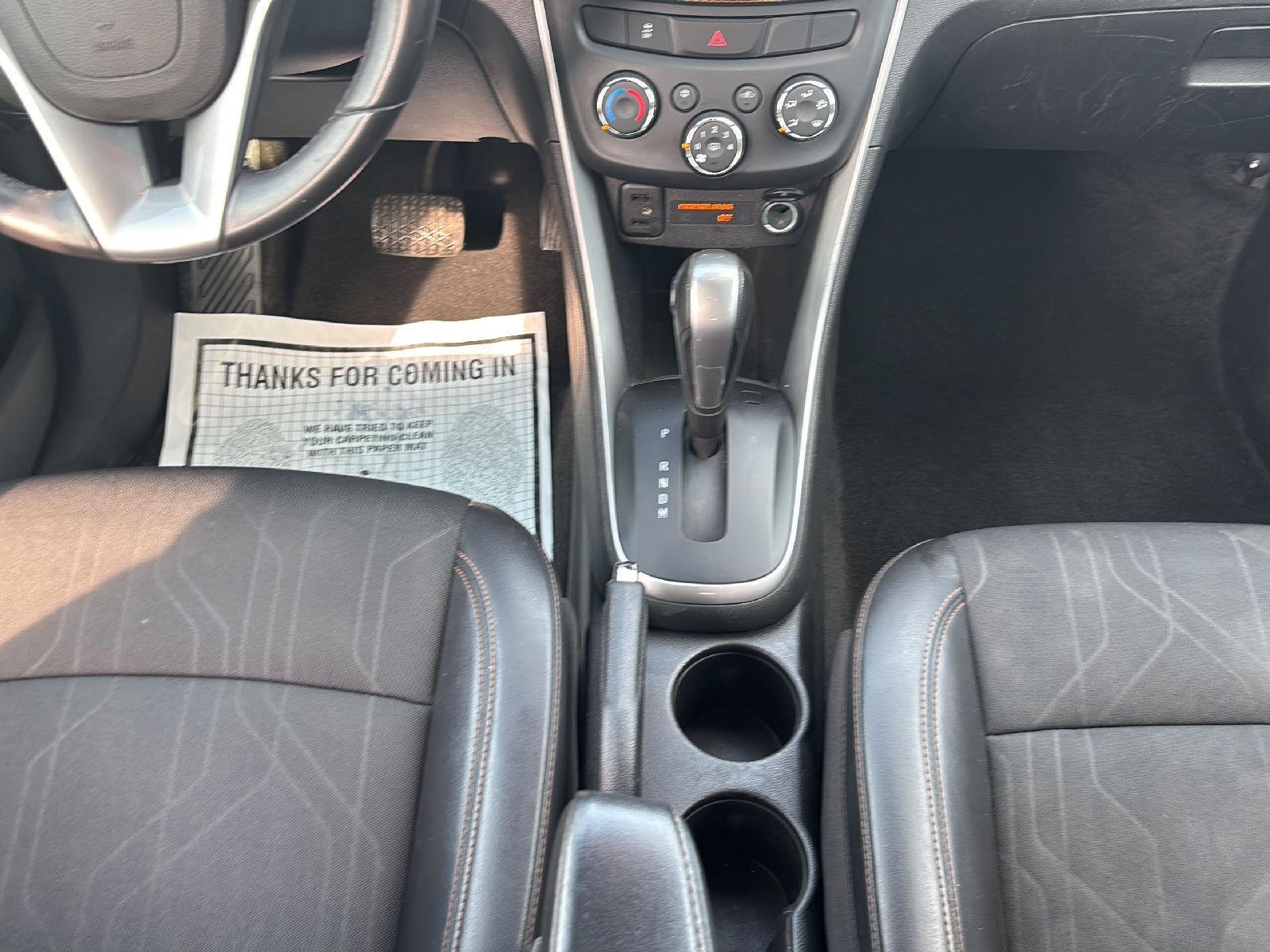 Used 2019 Summit White Chevrolet LT image 25