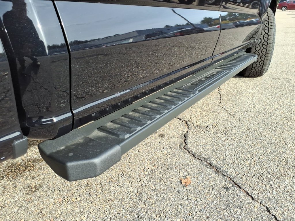 New 2026 Agate Black Metallic Ford XLT image 12