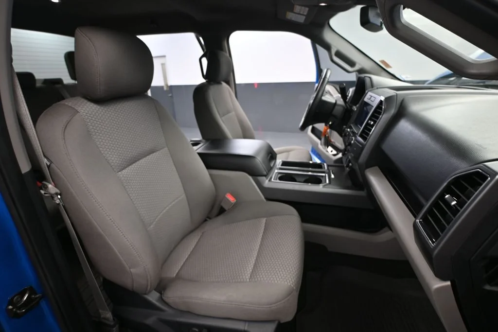 Used 2020 Blue Ford XLT image 48