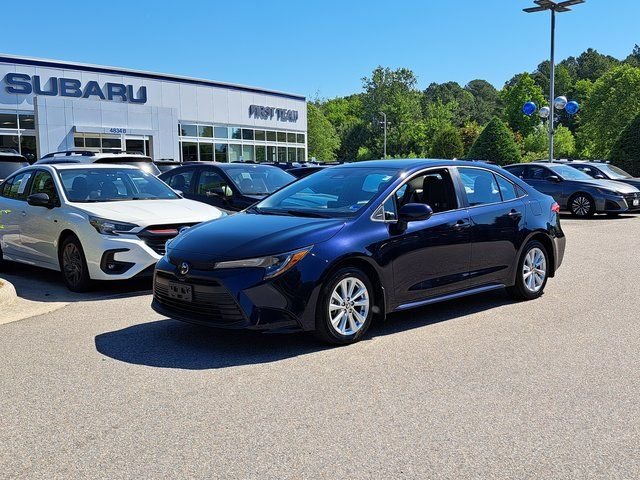 2025 Toyota Corolla LE CVT's photo