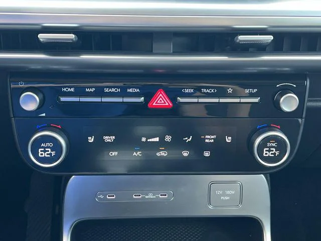 2026 Hyundai IONIQ 9 SE - Photo 16