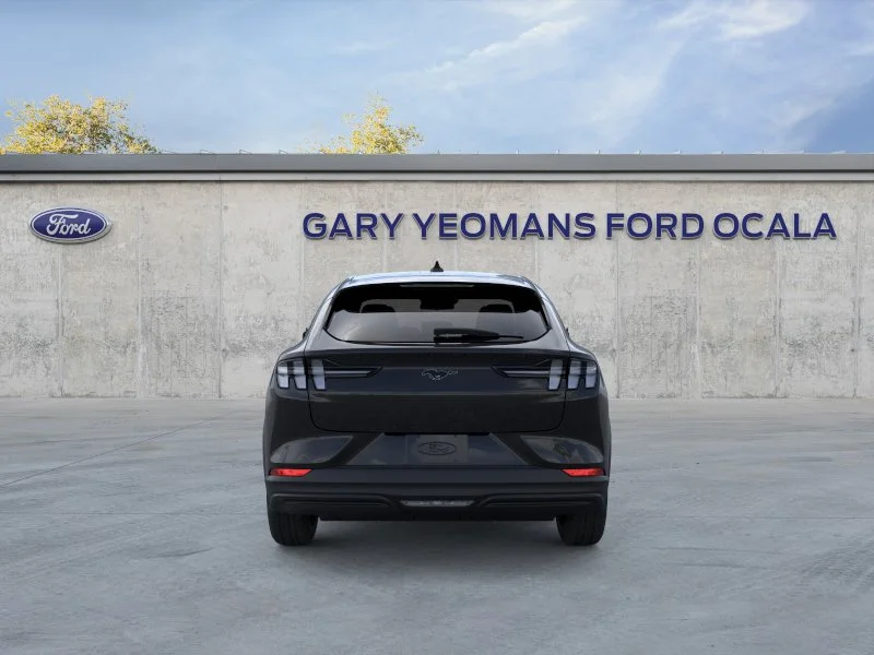 New 2026 Shadow Black Ford Select image 5