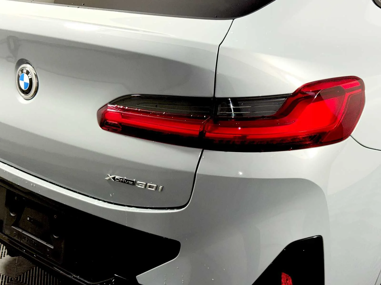 2025 BMW X4 30i - Photo 28