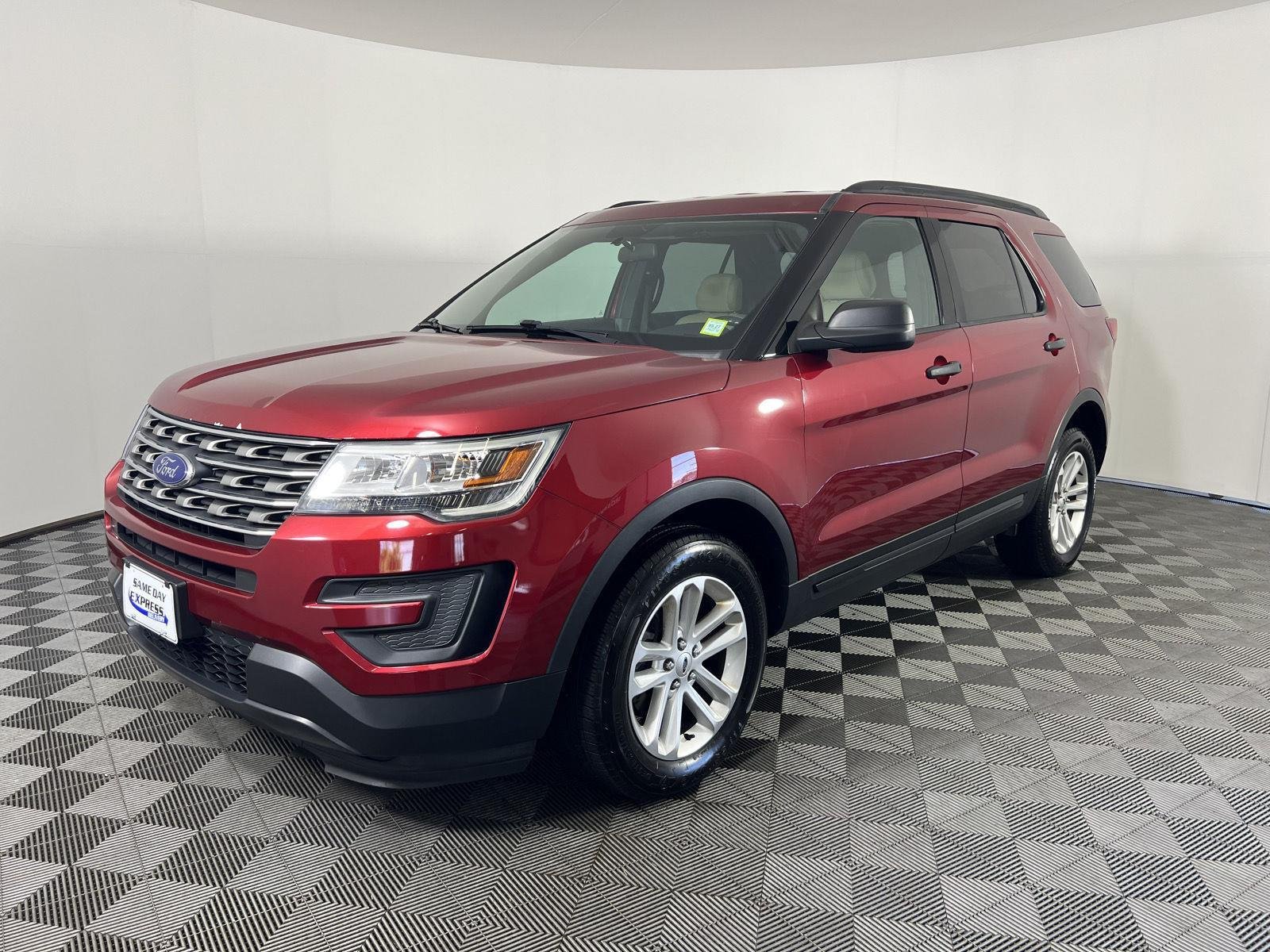Used 2017 Ruby Red Metallic Ford  image 30