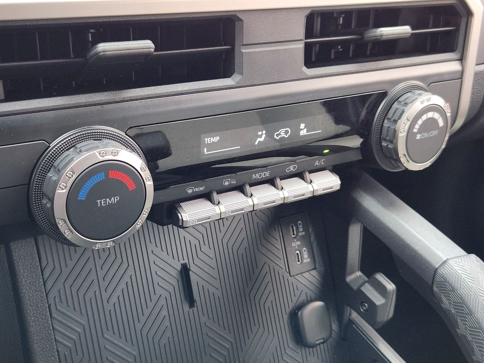 Used 2025 Ice Cap Toyota SR5 image 25