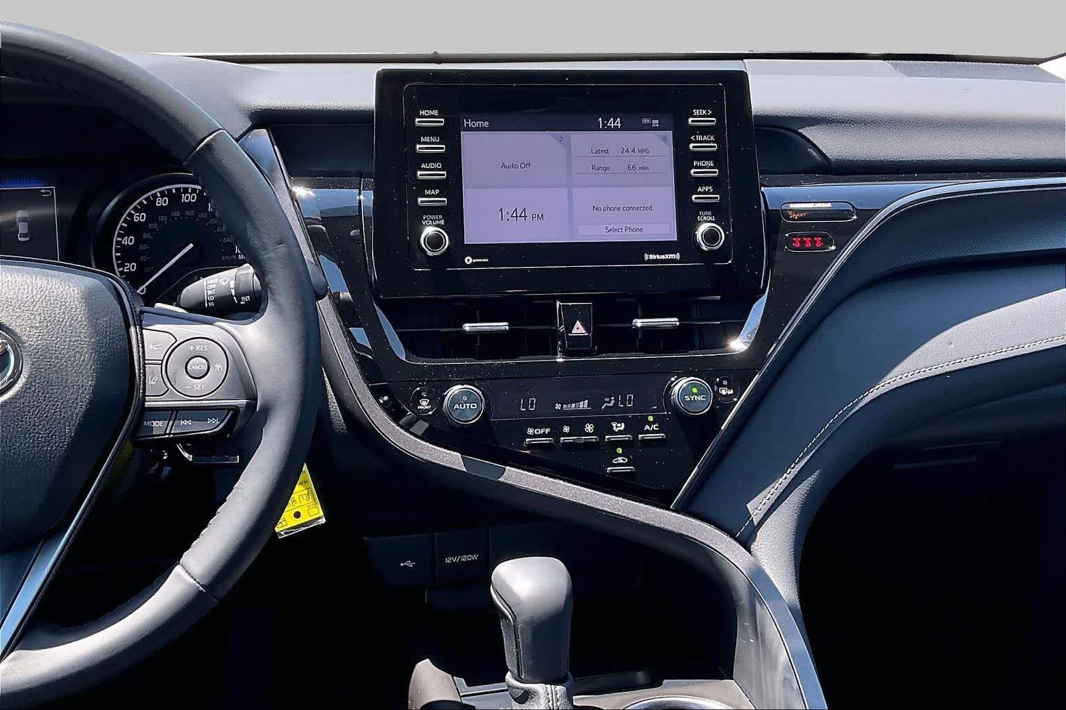Used 2024 Ice Cap Toyota SE image 7