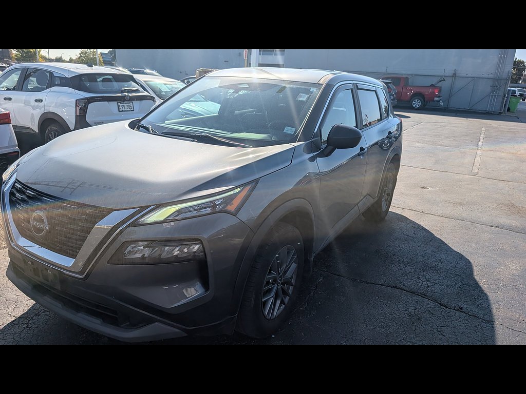 Used 2023 Gun Metallic Nissan S image 3