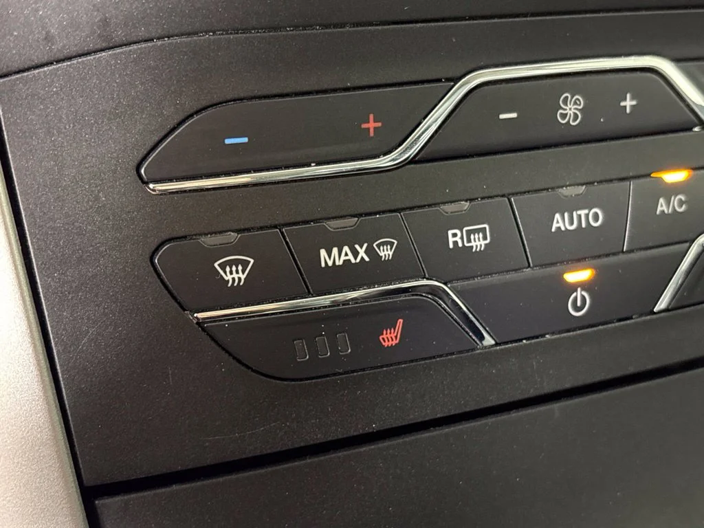 Used 2017 Red Ford SEL image 39