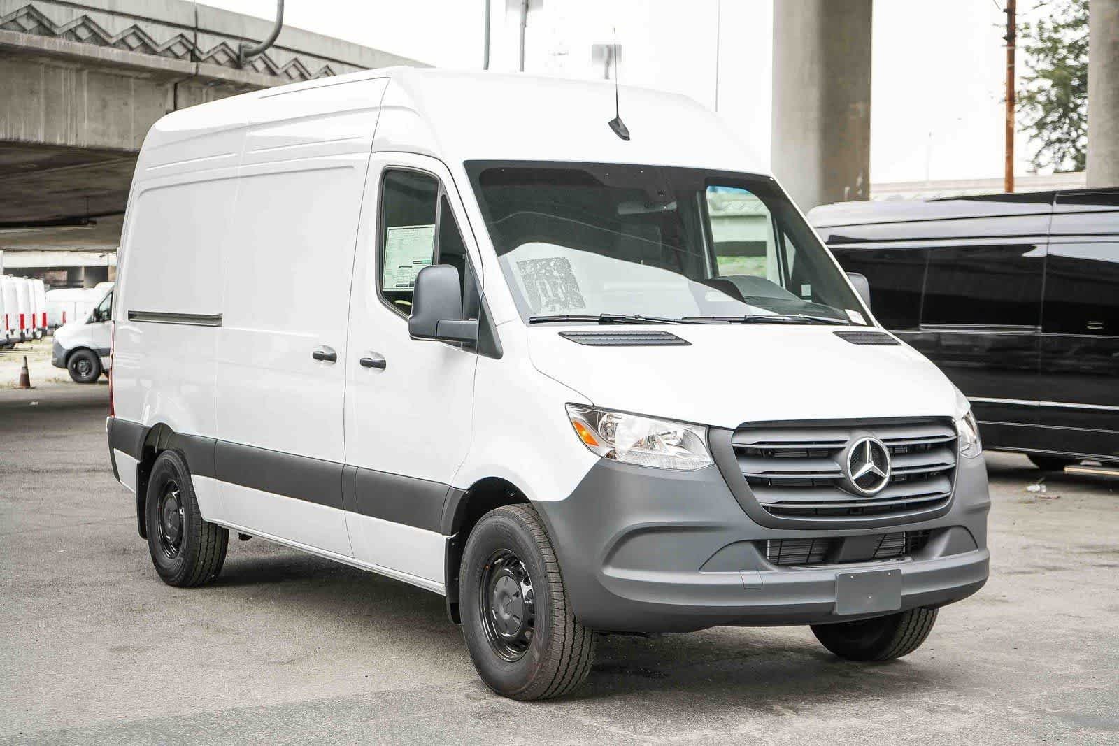 New 2026 Arctic White Mercedes-Benz Cargo 144WB High Roof RWD 2.0L I4 Diesel Turbo SO image 29