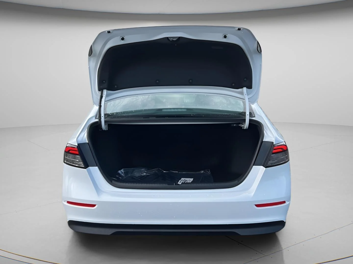 New 2026 Platinum White Pearl Honda LX image 19
