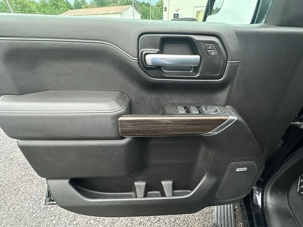 Used 2020 Black Chevrolet LT Trail Boss image 22