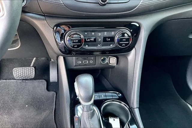 Used 2022 Black Buick Select image 26