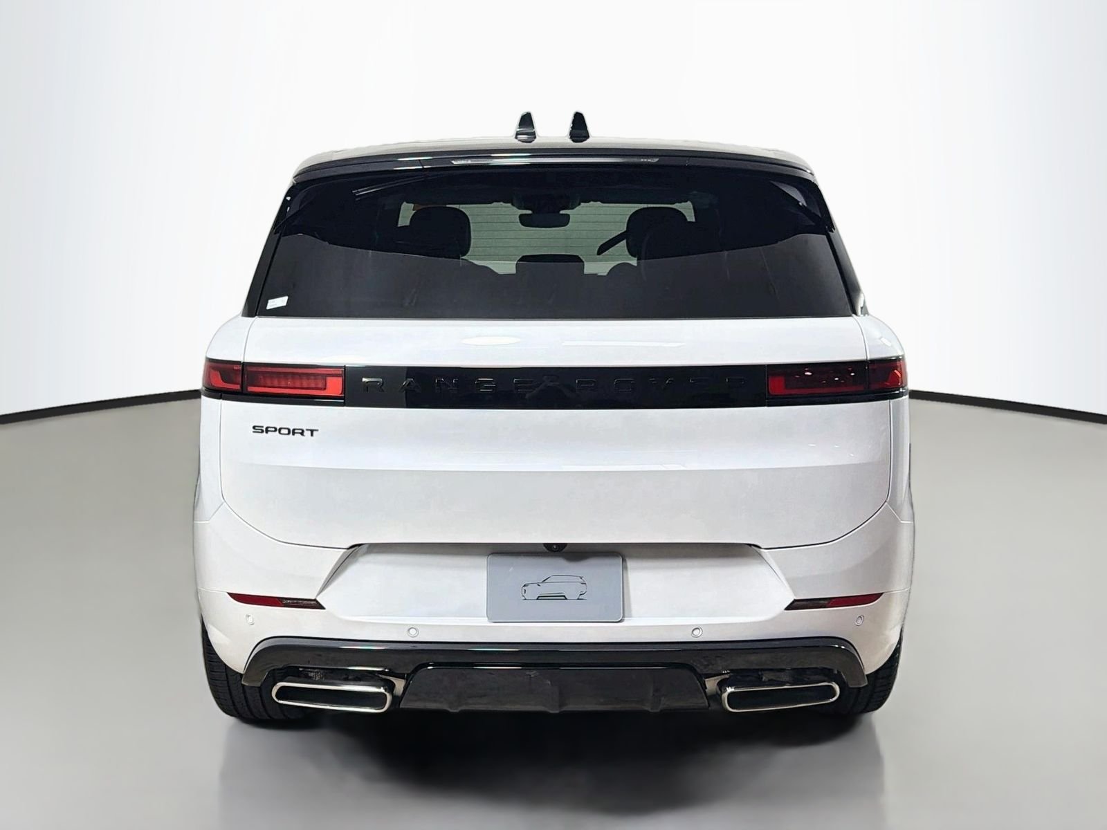 New 2027 Ostuni Pearl White Land Rover Battersea Edition image 4