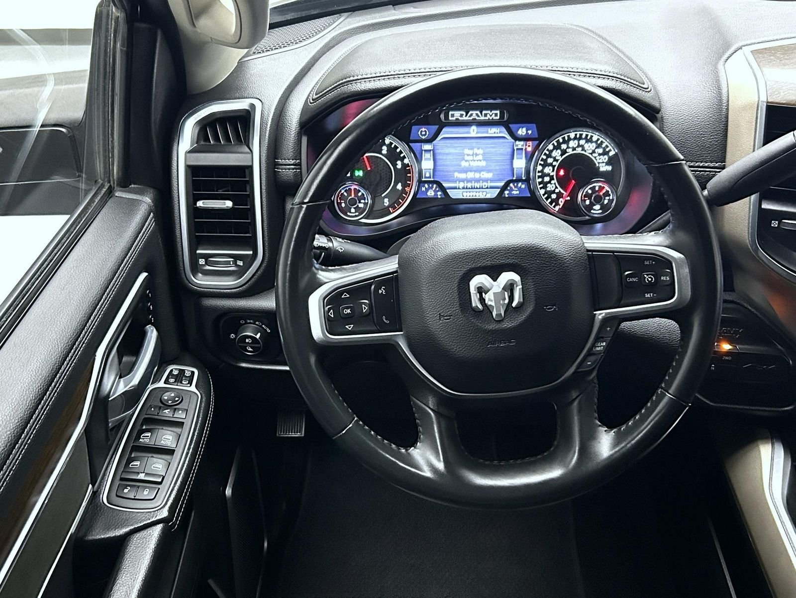 Used 2024 Black Ram Laramie image 12