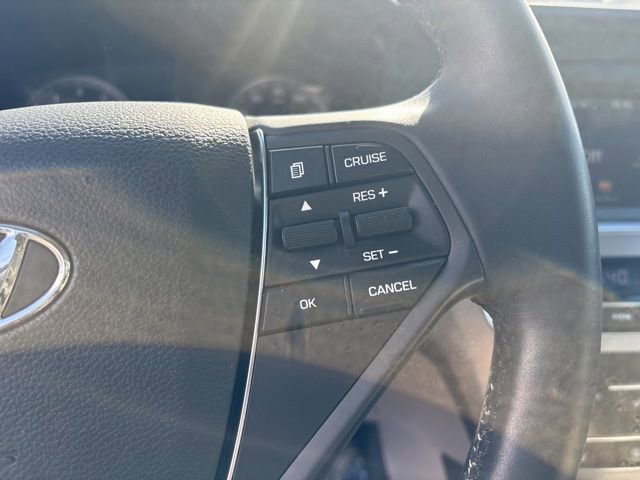 Used 2017 Lakeside Blue Hyundai Sport image 22