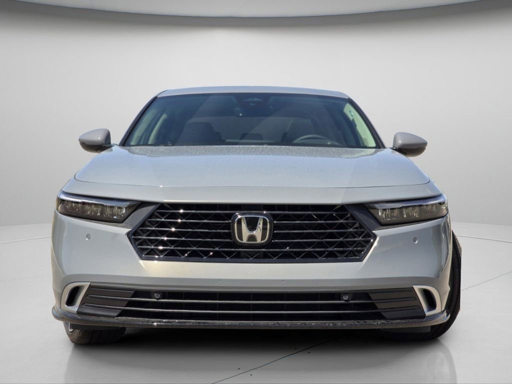 New 2026 Urban Gray Pearl Honda Touring image 2