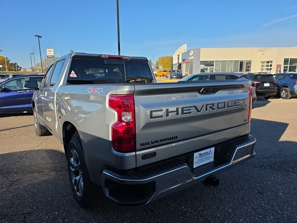 2026 Chevrolet Silverado 1500 LT photo 4