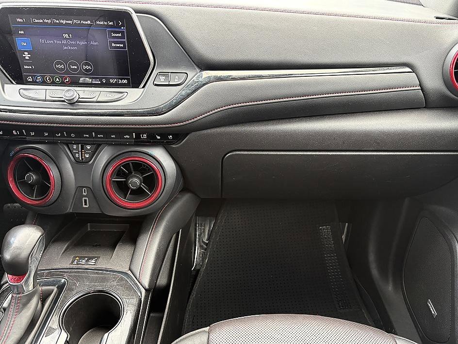 Used 2019 Black Chevrolet RS image 13