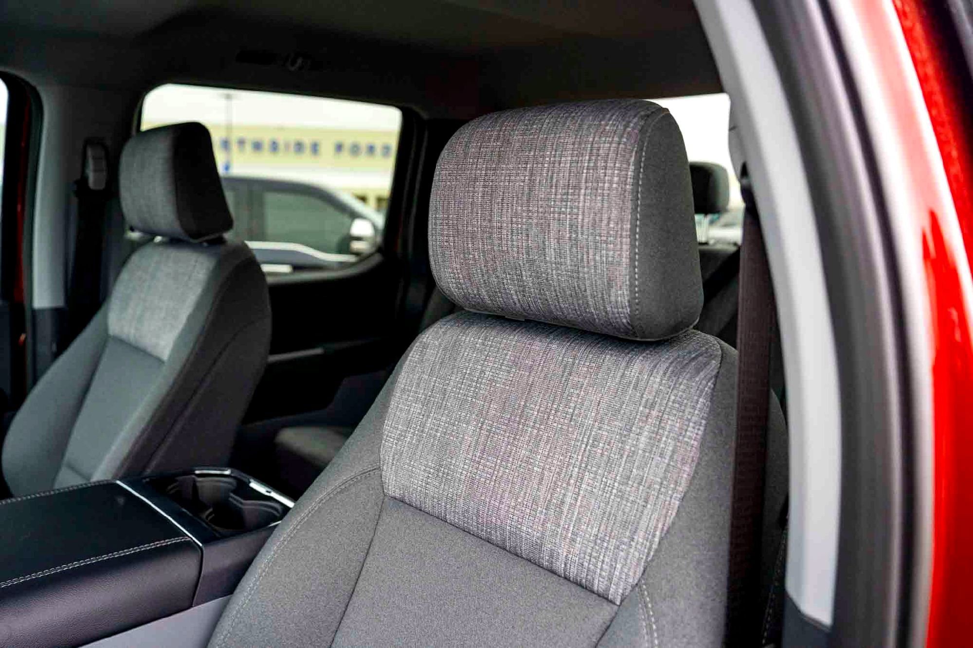 New 2026 Ruby Red Metallic Tinted Clearcoat Ford XLT image 9