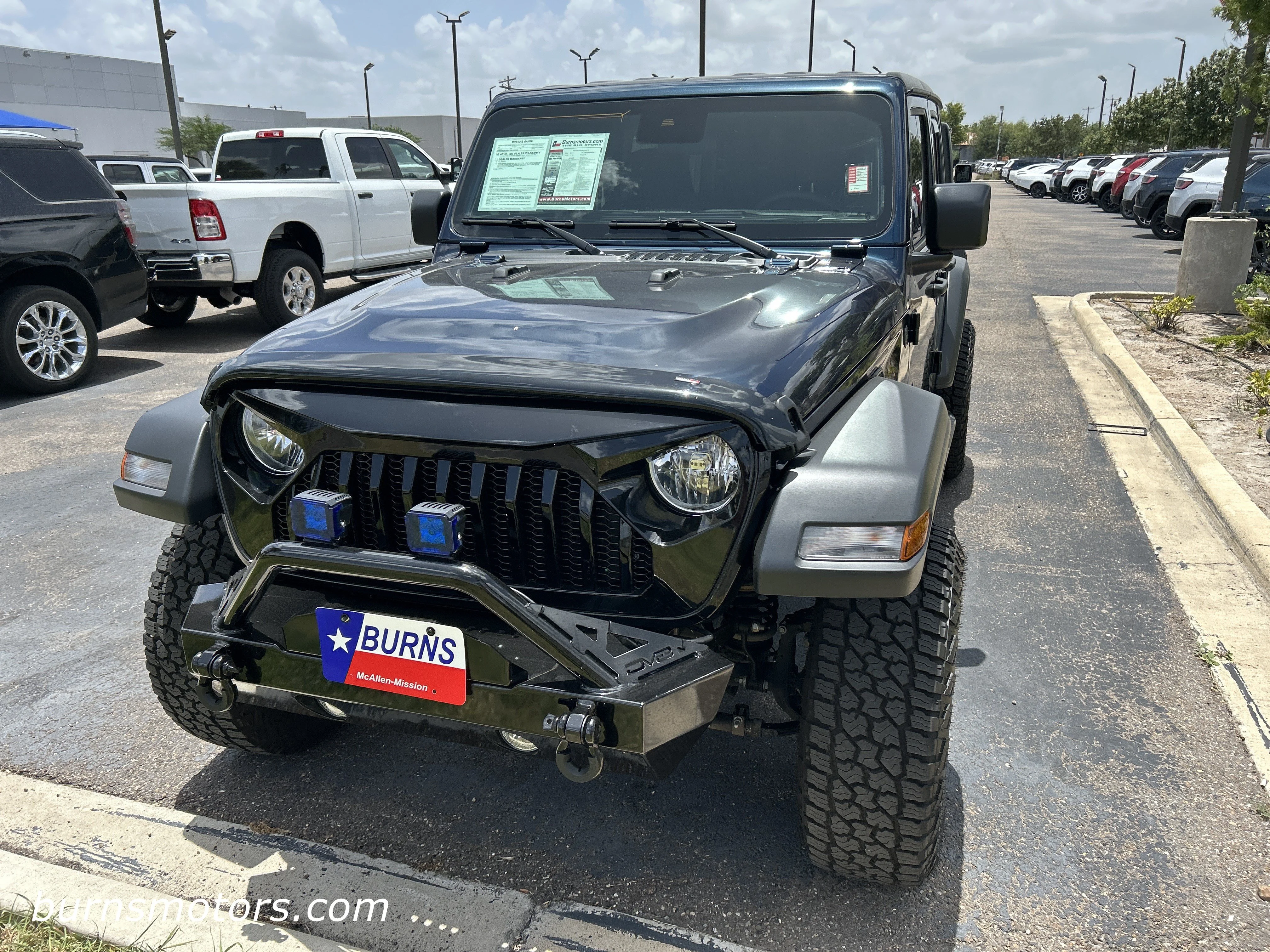 Used 2025 Fathom Blue Jeep Sport S image 2