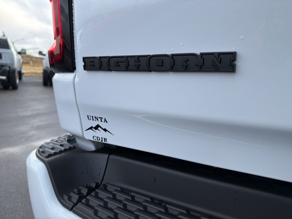 New 2026 Bright White Clear-Coat Exterior Paint RAM Big Horn/Lone Star image 5