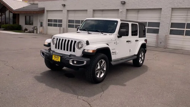 Used 2019 White Jeep Unlimited Sahara image 5