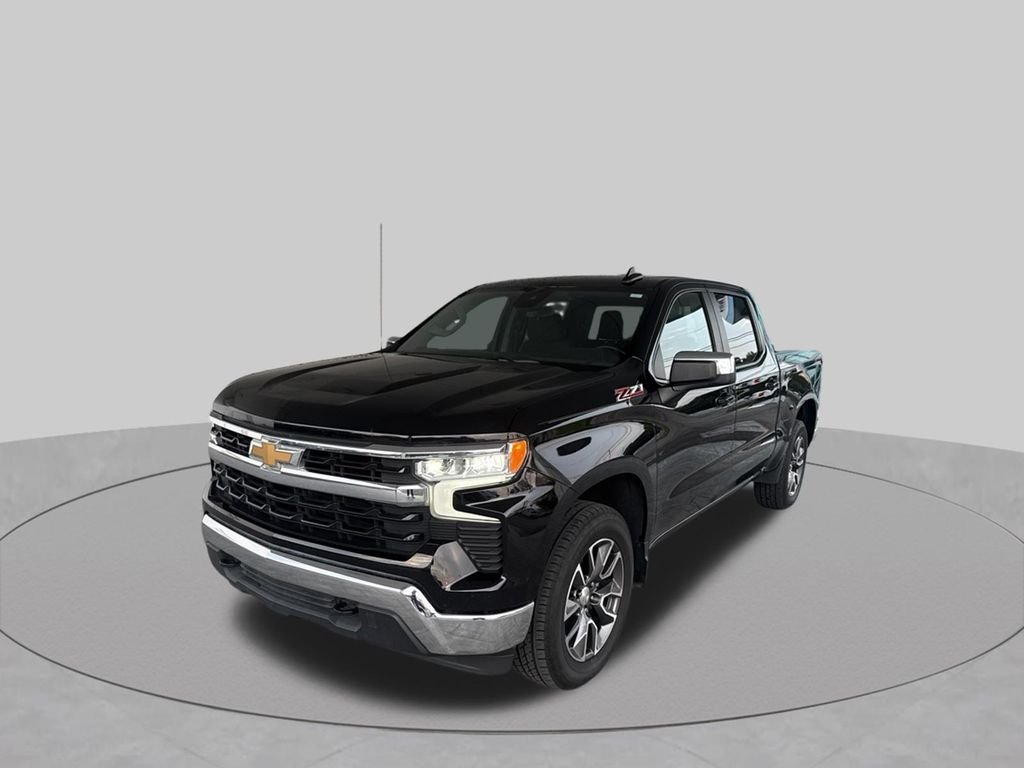 Used 2022 Black Chevrolet LT image 15