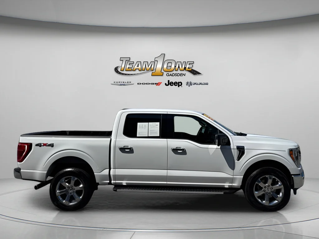 Used 2022 Oxford White Ford XLT image 9