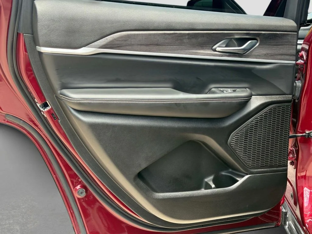 Used 2025 Red Jeep Limited image 13