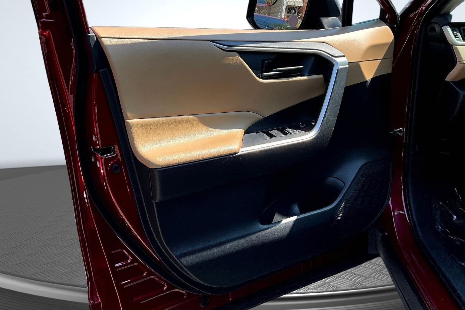 Used 2020 Red Toyota LE image 19