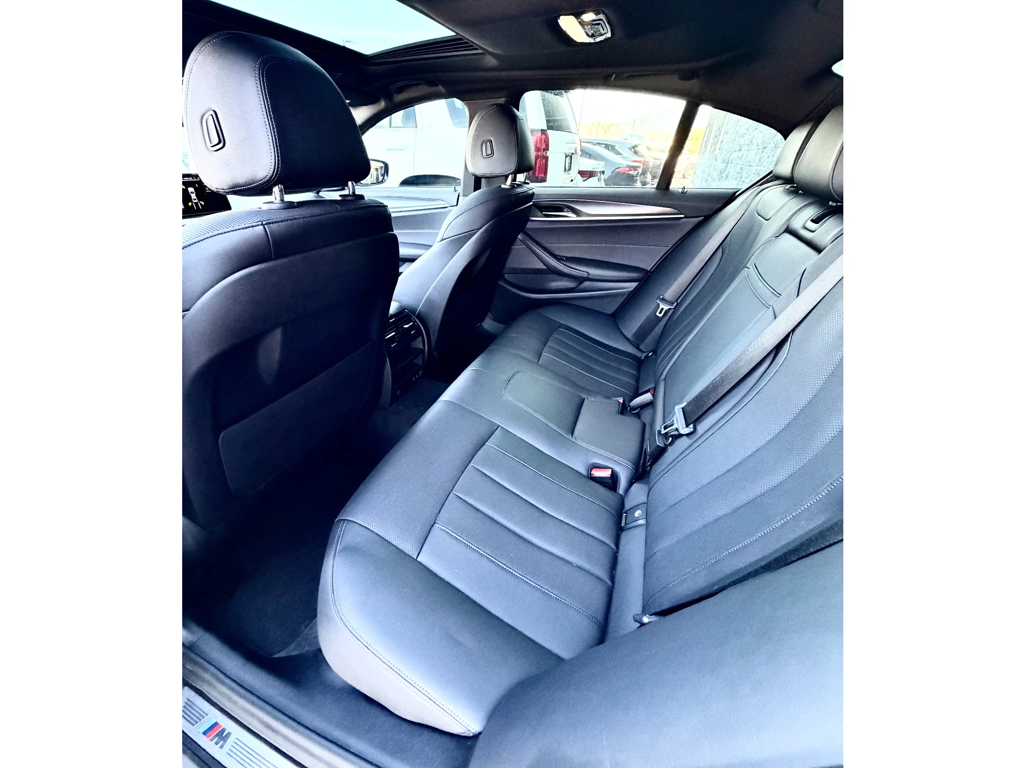 Used 2022 Bernina Grey Amber Effect Metallic BMW 530i image 17
