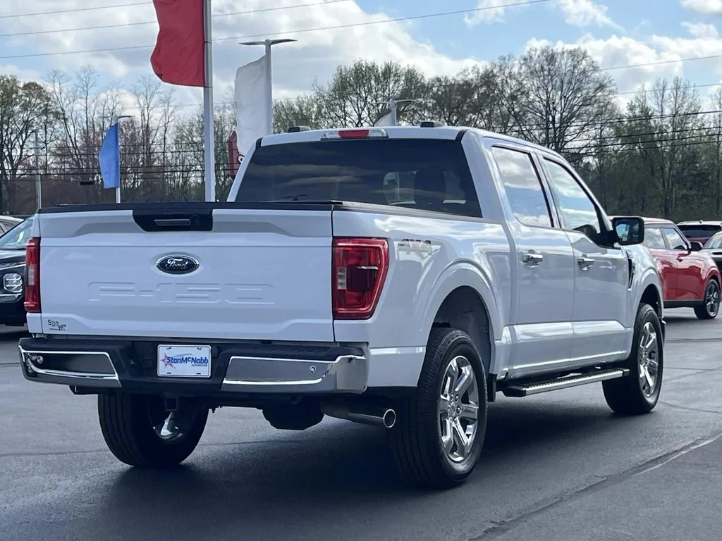 Used 2022 Oxford White Ford XLT image 7
