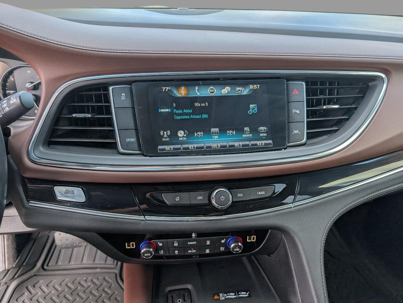 Used 2018 Includes Satin Nickel lower exterior accent color. Buick Avenir image 17