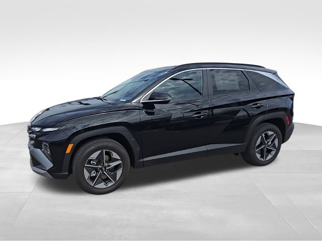 Used 2026 Black Hyundai SEL Premium image 4