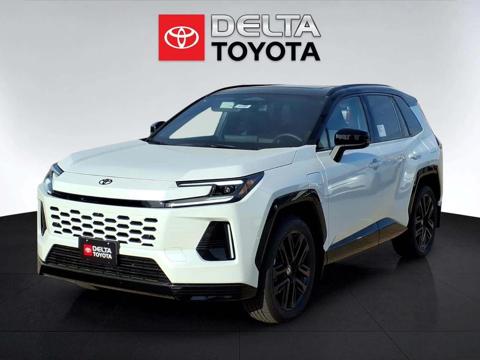 New 2026 Wind Chill Pearl with Midnight Black Metallic roof Toyota XSE image 1