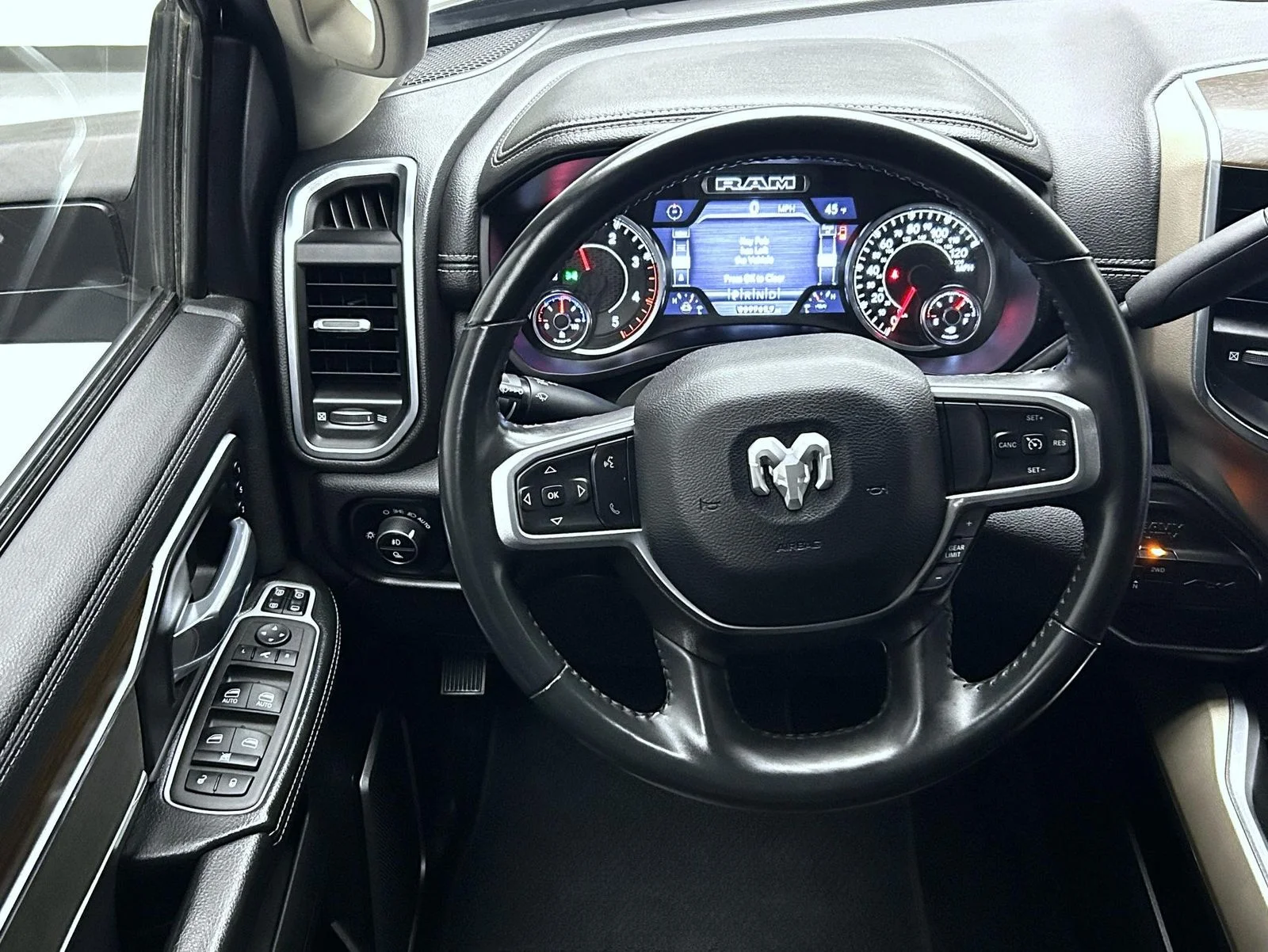Used 2024 Black Ram Laramie image 12