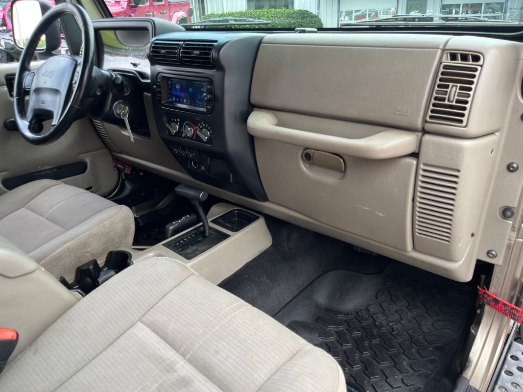 Used 2004 Jeep Wrangler SAHARA with VIN 1J4FA59S24P722179 for sale in Louisville, KY