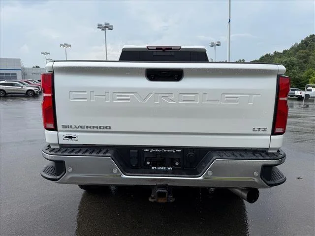 Used 2024 Iridescent Pearl Tricoat Chevrolet LTZ image 4