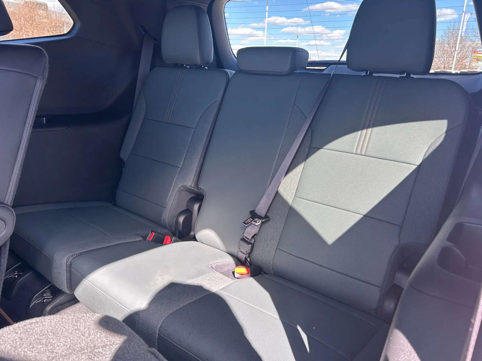 Used 2025 Red GMC AT4 AWD image 19