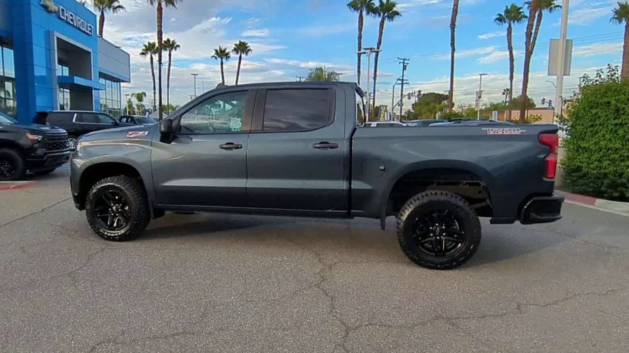 Used 2022 SHADOW GRAY METALLIC Chevrolet Custom Trail Boss image 5