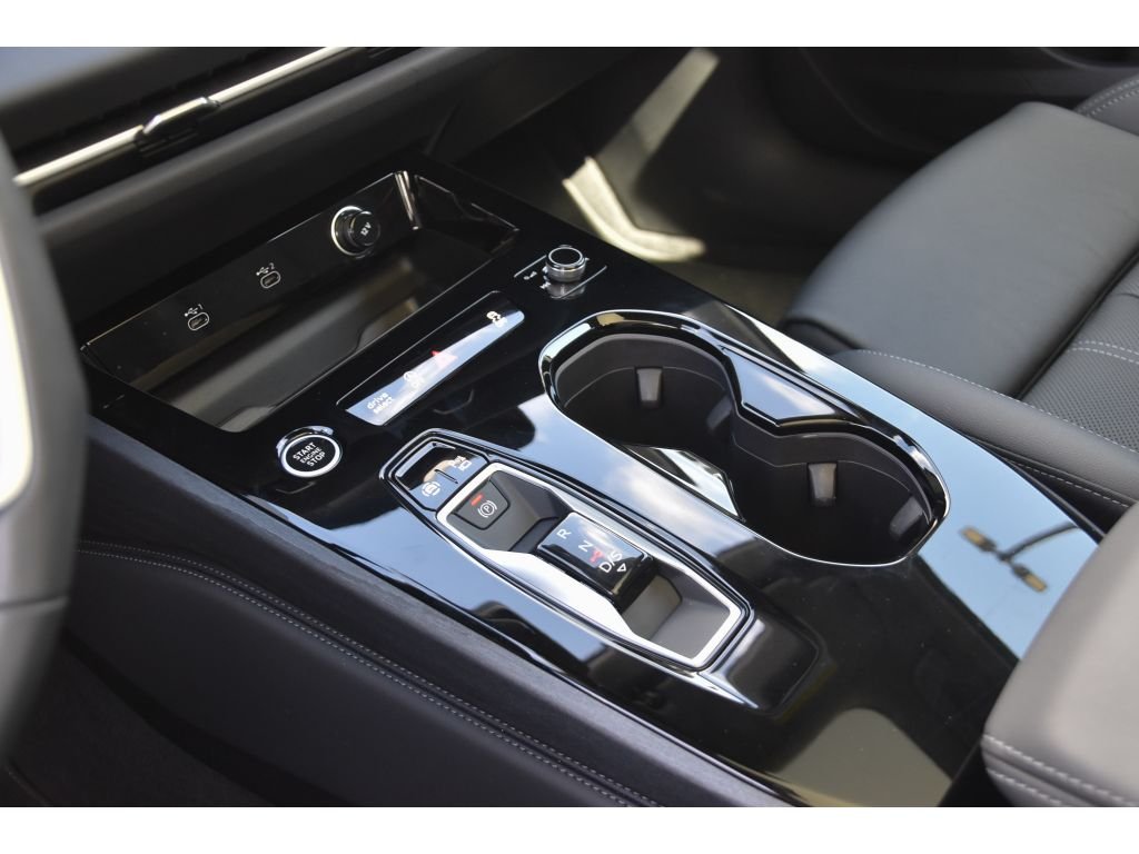Used 2025 Florett Silver Metallic Audi Premium Plus image 34