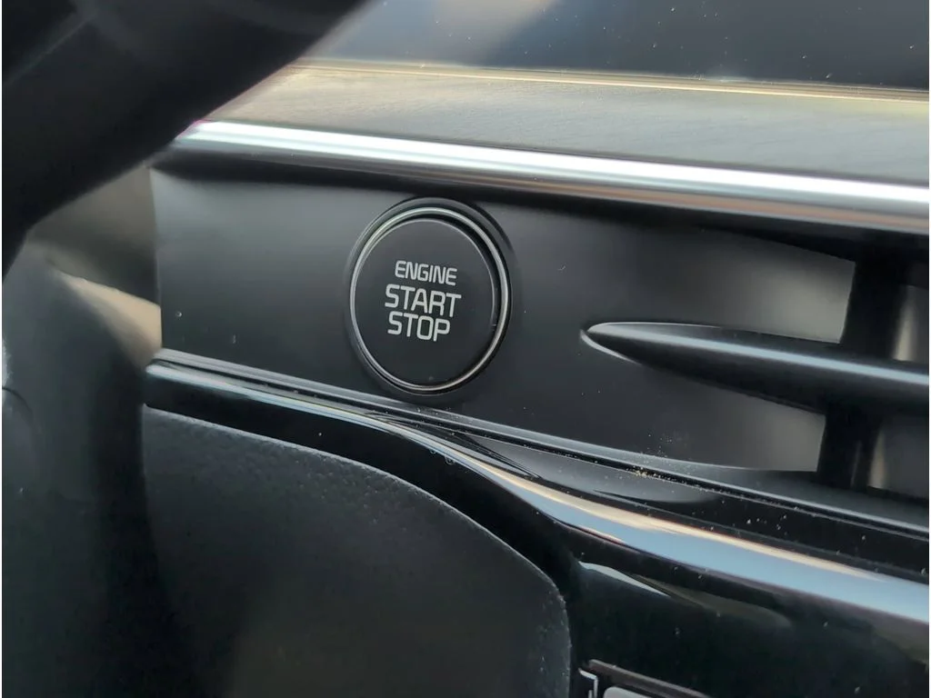 2025 Kia K5 EX - Photo 17