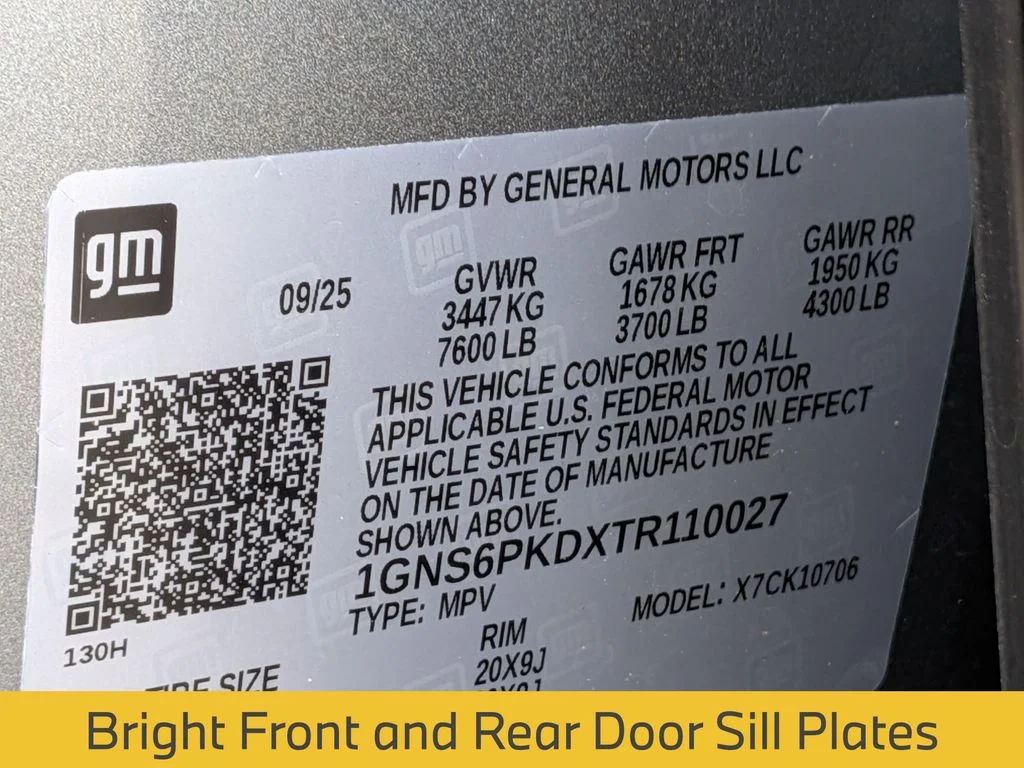 Used 2026 Gray Chevrolet Z71 image 28