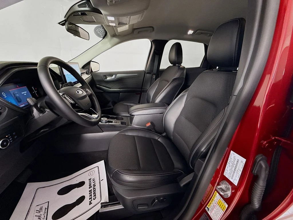 Used 2026 RAPID RED MET TINTED CC Ford PHEV image 2