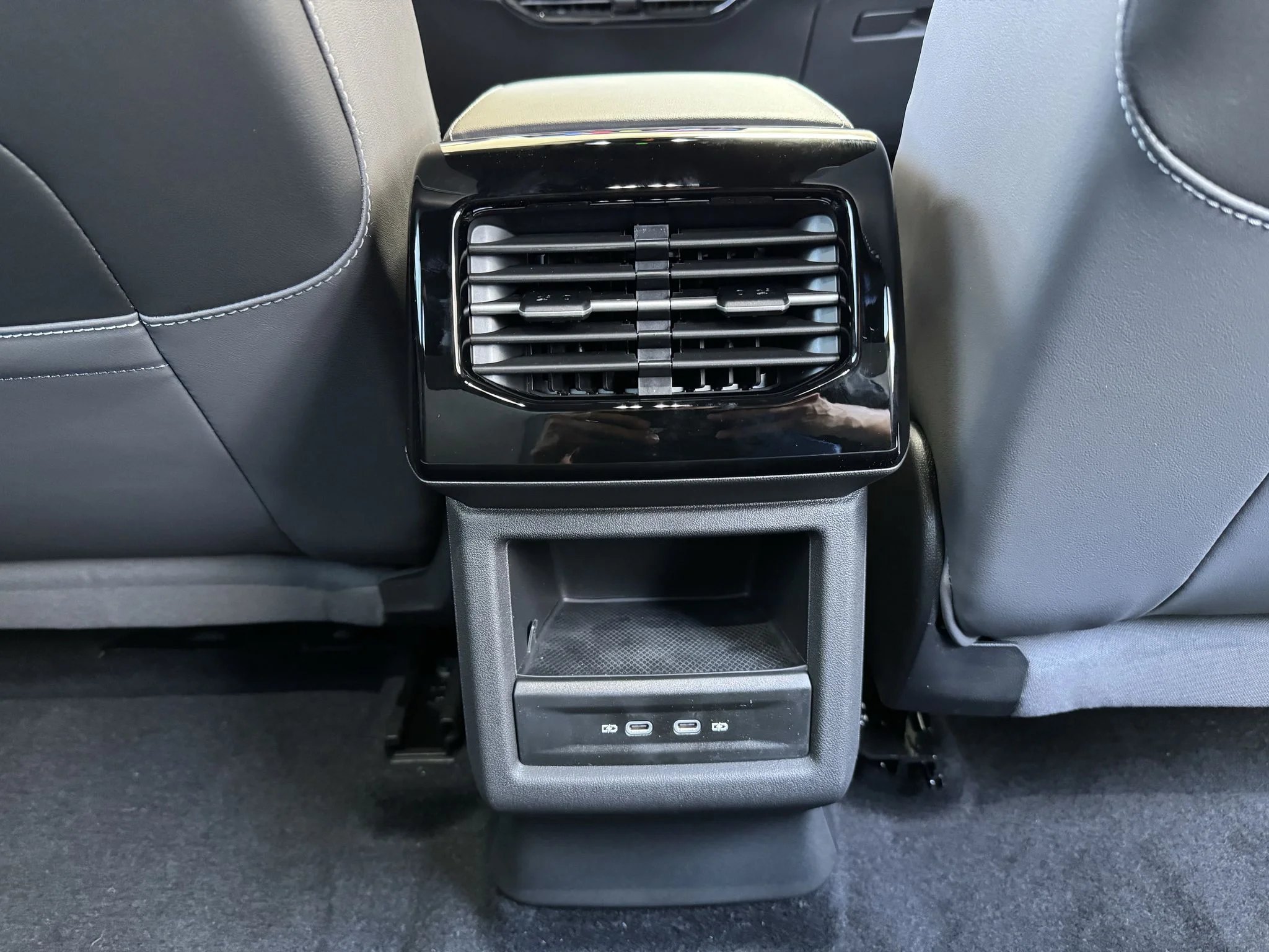 New 2026 Pure Gray Volkswagen Pro image 31